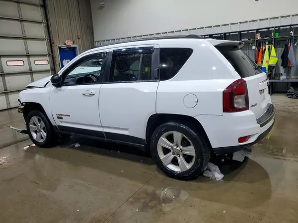 1C4NJCBB3GD677484 2016 JEEP COMPASS - Image 2