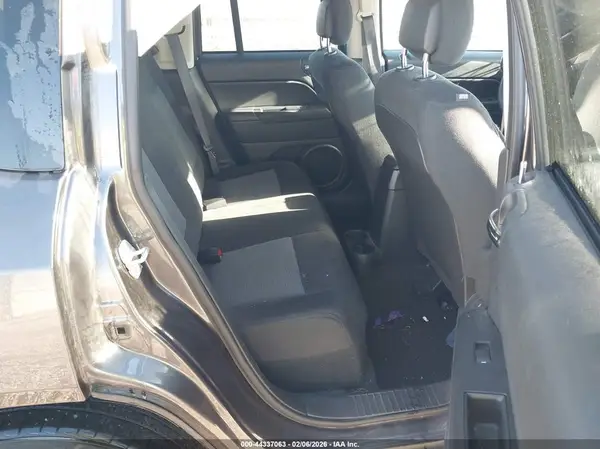 1C4NJCBB3HD102982 2017 JEEP COMPASS - Image 8