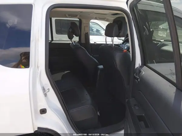 1C4NJCBB3HD136159 2017 JEEP COMPASS - Image 8