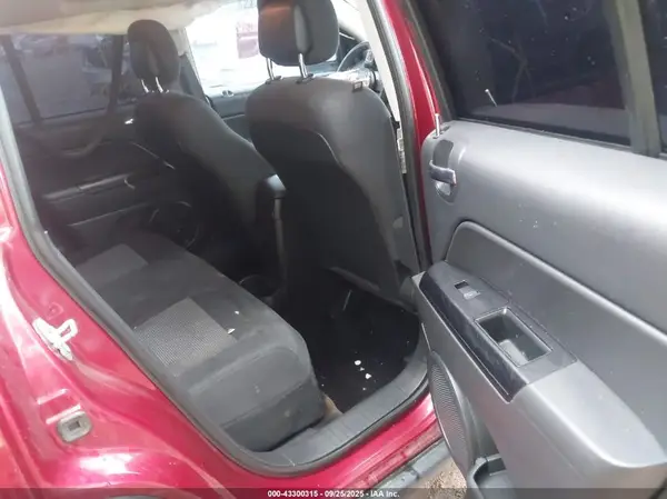 1C4NJCBB4GD693936 2016 JEEP COMPASS - Image 8