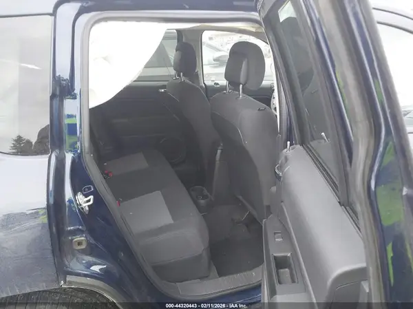 1C4NJCBB4HD117913 2017 JEEP COMPASS - Image 8