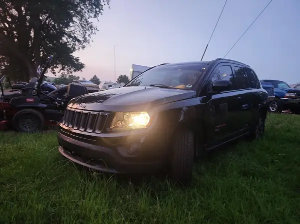 1C4NJCBB5GD754646 2016 JEEP COMPASS - Image 2