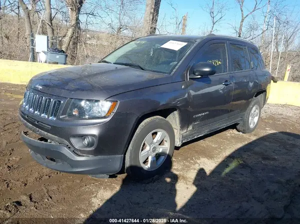 1C4NJCBB6HD132168 2017 JEEP COMPASS - Image 2