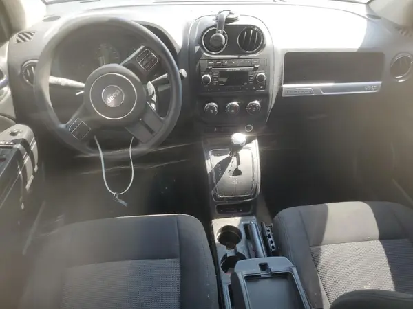 1C4NJCBB7HD166135 2017 JEEP COMPASS - Image 8