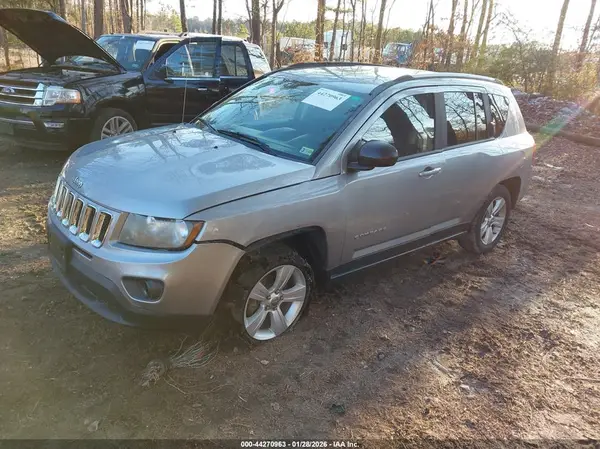 1C4NJCBB8GD506391 2016 JEEP COMPASS - Image 2