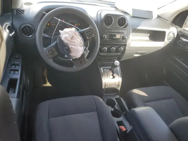 1C4NJCBB8GD731524 2016 JEEP COMPASS - Image 8