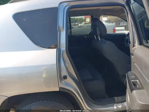 1C4NJCBB8GD765026 2016 JEEP COMPASS - Image 8