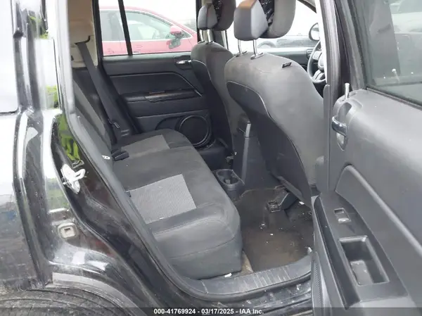 1C4NJCBB9GD506531 2016 JEEP COMPASS - Image 8