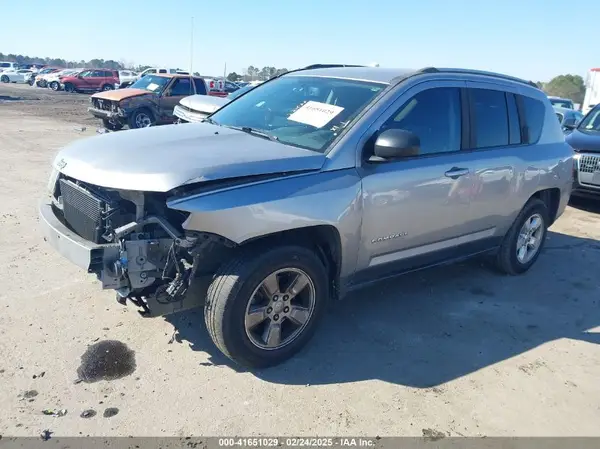 1C4NJCBBXGD693892 2016 JEEP COMPASS - Image 2
