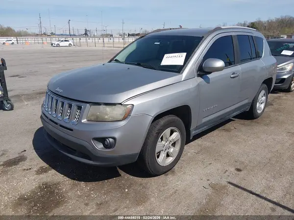 1C4NJCEA0GD619755 2016 JEEP COMPASS - Image 2