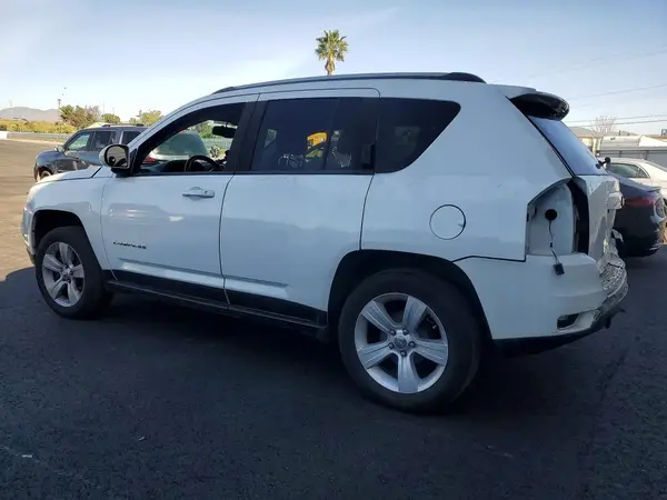 1C4NJCEA0GD620601 2016 JEEP COMPASS - Image 2