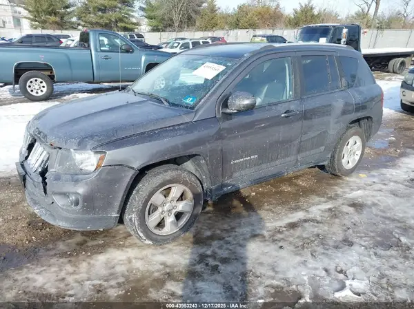 1C4NJCEA0GD676490 2016 JEEP COMPASS - Image 2