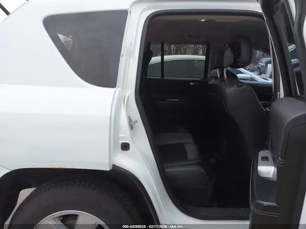 1C4NJCEA0HD213122 2017 JEEP COMPASS - Image 8
