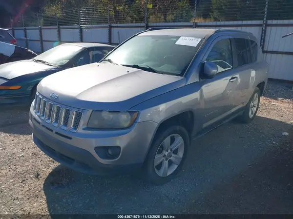 1C4NJCEA1GD599418 2016 JEEP COMPASS - Image 2