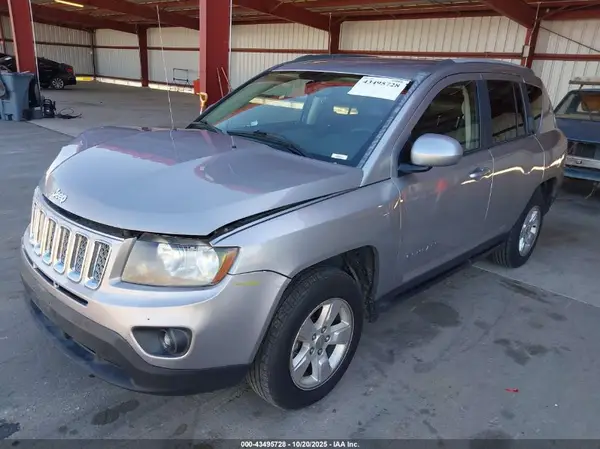 1C4NJCEA1GD620221 2016 JEEP COMPASS - Image 2