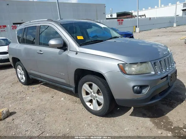 1C4NJCEA1GD640811 2016 JEEP COMPASS - Image 1