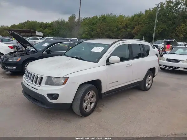 1C4NJCEA1GD665983 2016 JEEP COMPASS - Image 2
