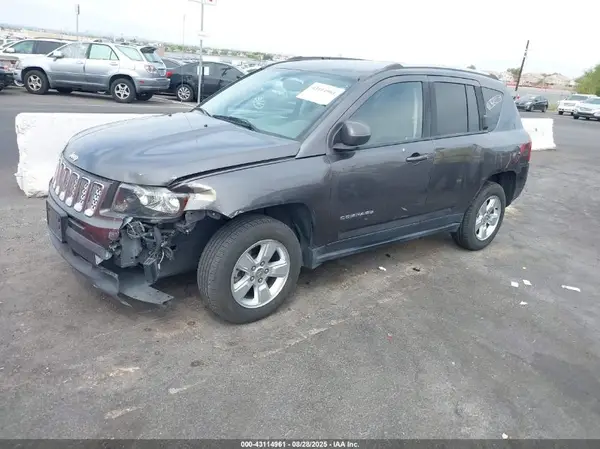 1C4NJCEA1GD666311 2016 JEEP COMPASS - Image 2