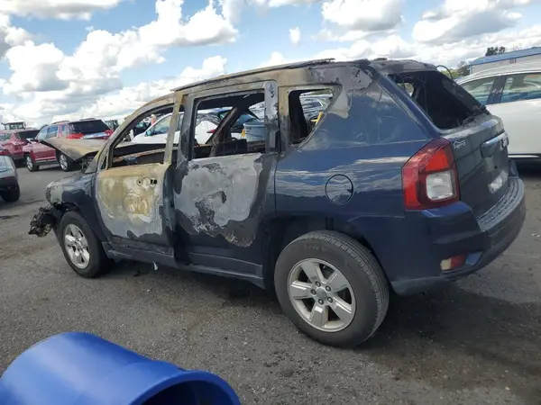 1C4NJCEA1GD704815 2016 JEEP COMPASS - Image 2