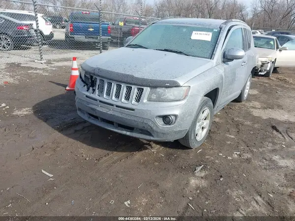 1C4NJCEA1GD704846 2016 JEEP COMPASS - Image 2