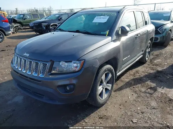 1C4NJCEA1GD720030 2016 JEEP COMPASS - Image 2