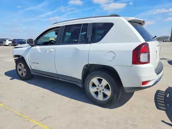 1C4NJCEA1GD734722 2016 JEEP COMPASS - Image 2