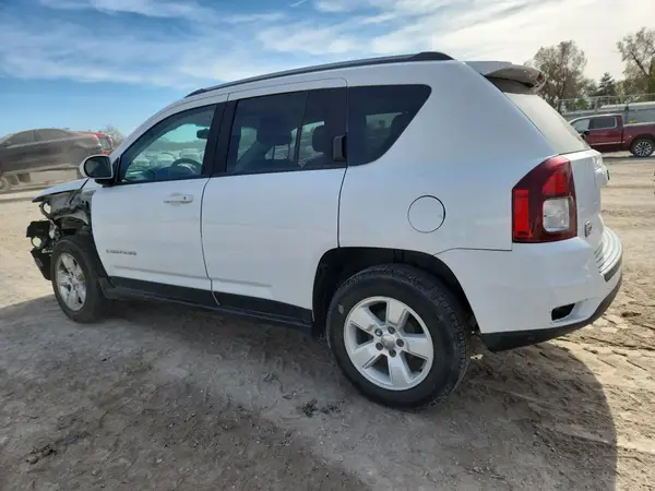 1C4NJCEA1GD734798 2016 JEEP COMPASS - Image 2