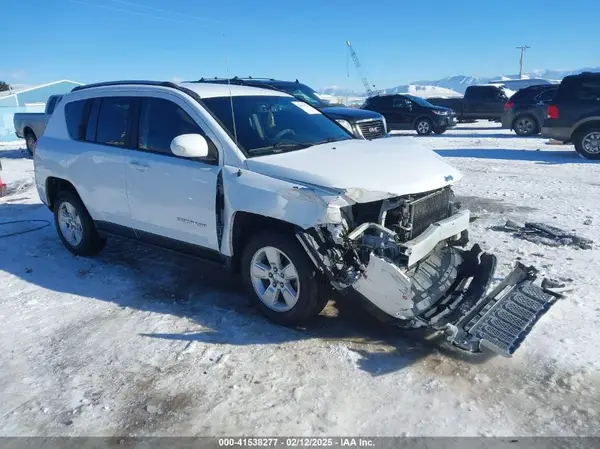 1C4NJCEA1GD769311 2016 JEEP COMPASS - Image 1