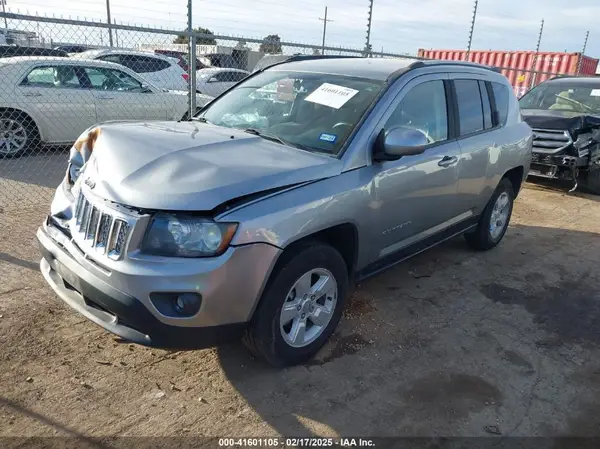 1C4NJCEA1GD773763 2016 JEEP COMPASS - Image 2