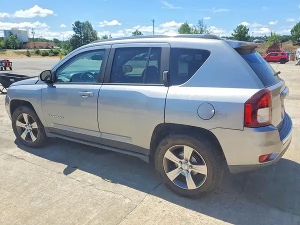 1C4NJCEA1HD102188 2017 JEEP COMPASS - Image 2
