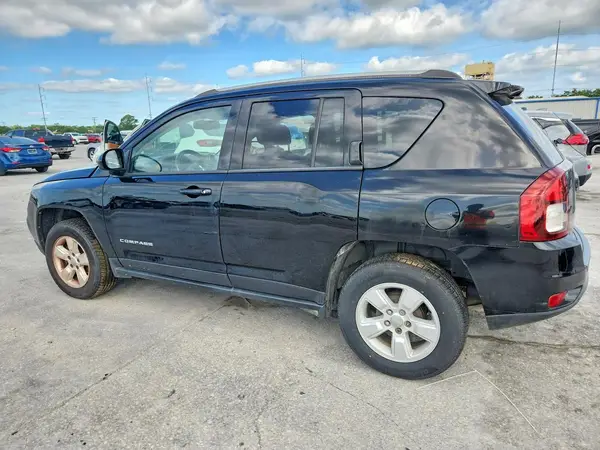 1C4NJCEA1HD114955 2017 JEEP COMPASS - Image 2
