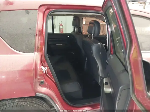 1C4NJCEA1HD151391 2017 JEEP COMPASS - Image 8