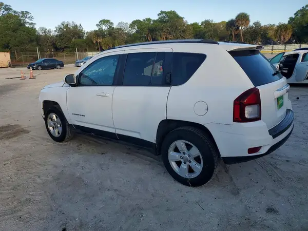 1C4NJCEA1HD207006 2017 JEEP COMPASS - Image 2