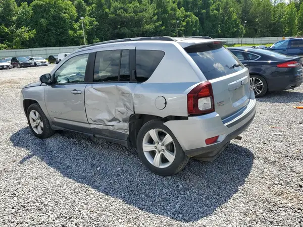 1C4NJCEA2GD612824 2016 JEEP COMPASS - Image 2