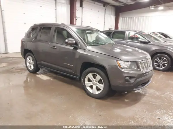 1C4NJCEA2GD615044 2016 JEEP COMPASS - Image 1