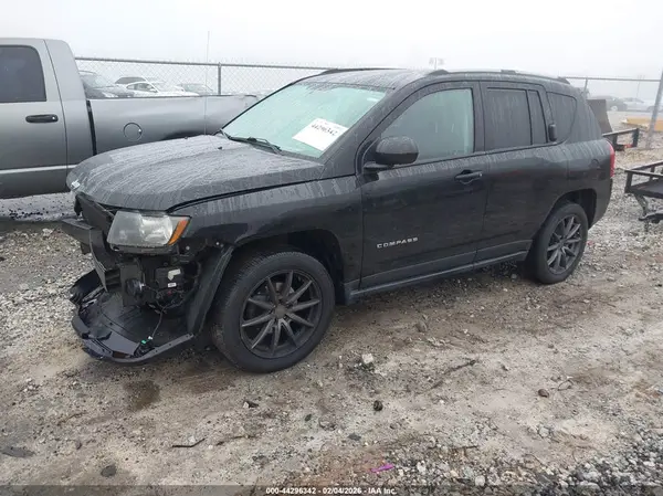1C4NJCEA2GD665863 2016 JEEP COMPASS - Image 2