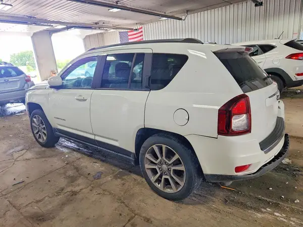 1C4NJCEA2GD678533 2016 JEEP COMPASS - Image 2