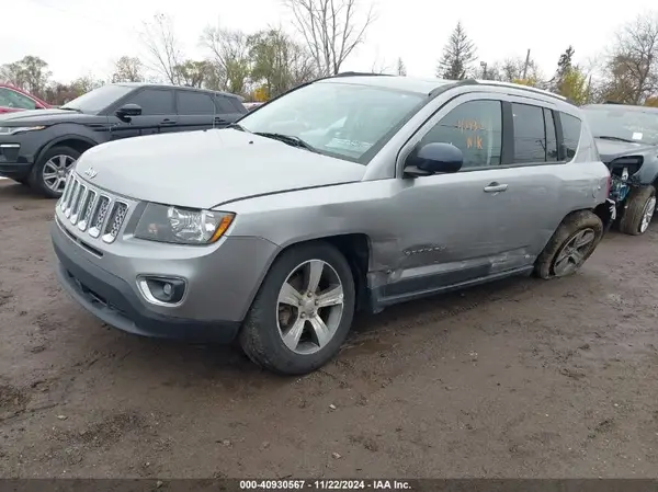 1C4NJCEA2GD718173 2016 JEEP COMPASS - Image 2