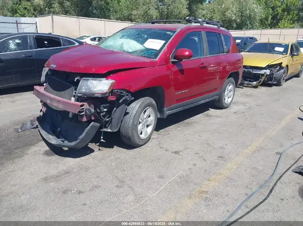 1C4NJCEA2GD734888 2016 JEEP COMPASS - Image 2