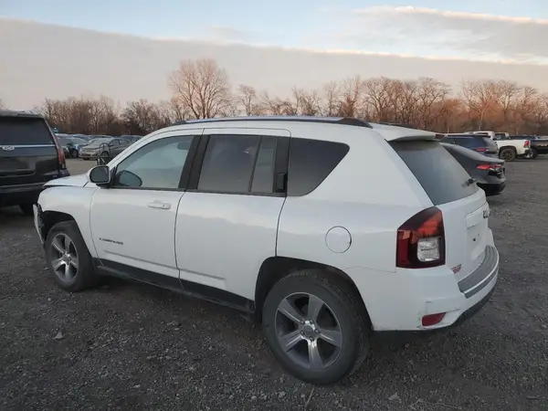 1C4NJCEA2GD760813 2016 JEEP COMPASS - Image 2