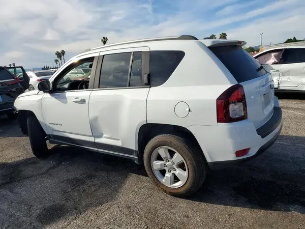 1C4NJCEA2GD795948 2016 JEEP COMPASS - Image 2