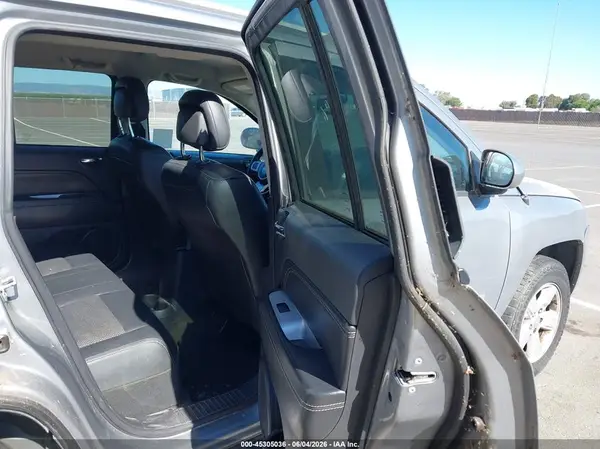 1C4NJCEA2HD115189 2017 JEEP COMPASS - Image 8