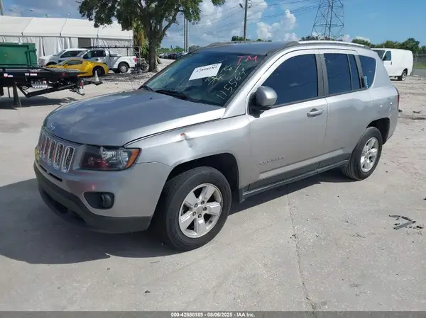 1C4NJCEA2HD115564 2017 JEEP COMPASS - Image 2