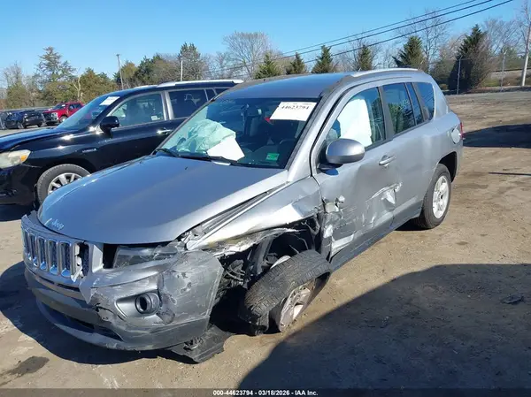 1C4NJCEA2HD117086 2017 JEEP COMPASS - Image 2