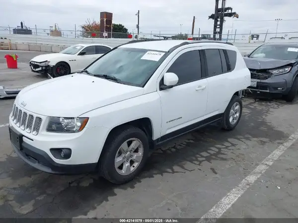 1C4NJCEA3GD583236 2016 JEEP COMPASS - Image 2