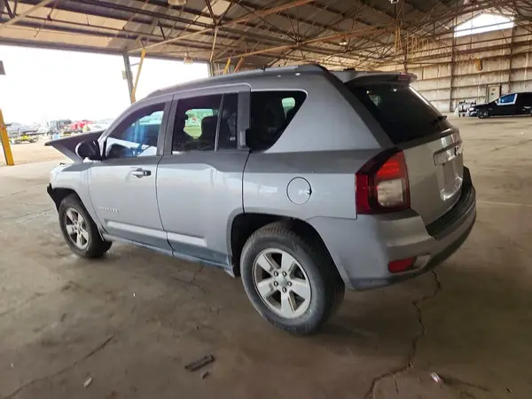 1C4NJCEA3GD620124 2016 JEEP COMPASS - Image 2