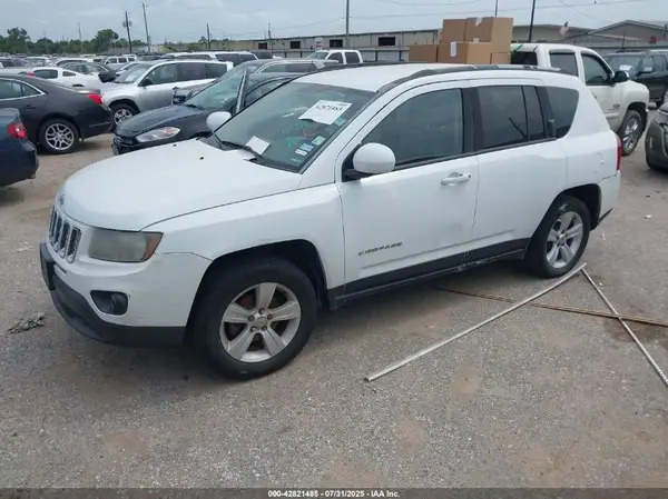 1C4NJCEA3GD620561 2016 JEEP COMPASS - Image 2