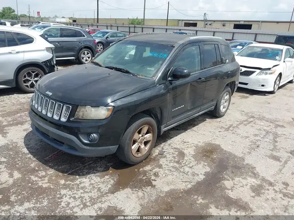 1C4NJCEA3GD735323 2016 JEEP COMPASS - Image 2