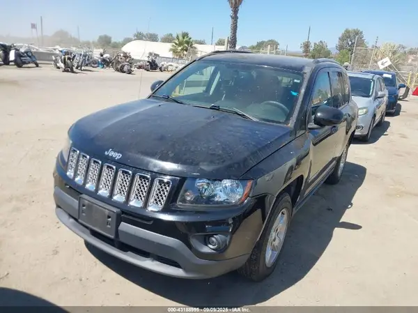 1C4NJCEA3GD773795 2016 JEEP COMPASS - Image 2