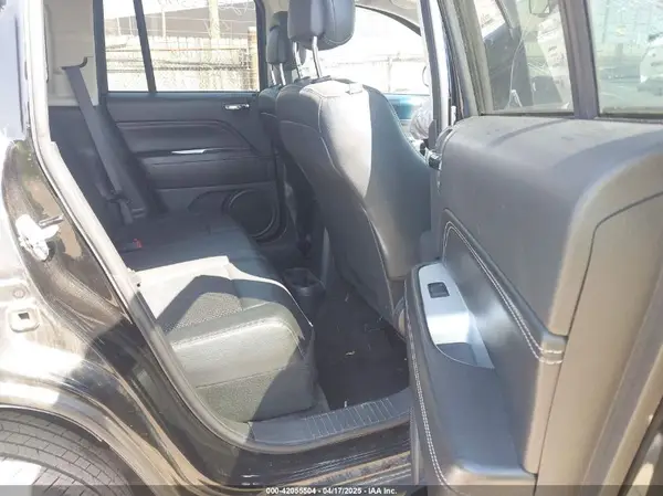 1C4NJCEA3HD207105 2017 JEEP COMPASS - Image 8